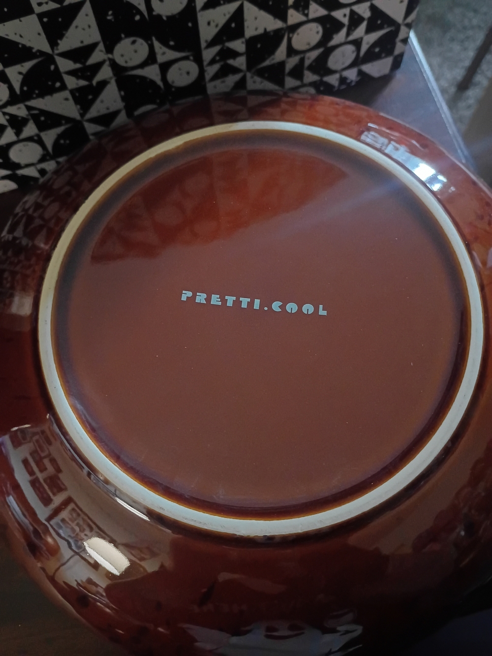Pretti.Cool Tortoiseshell Serving Bowl/Oil Cruet - Picture 3 of 5